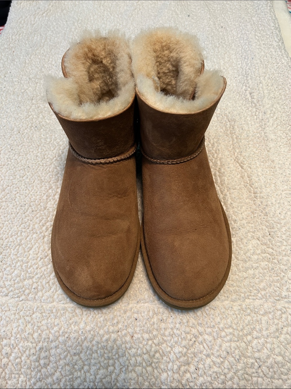 UGG Women's Short Shearling Lined Boots - Chestnut